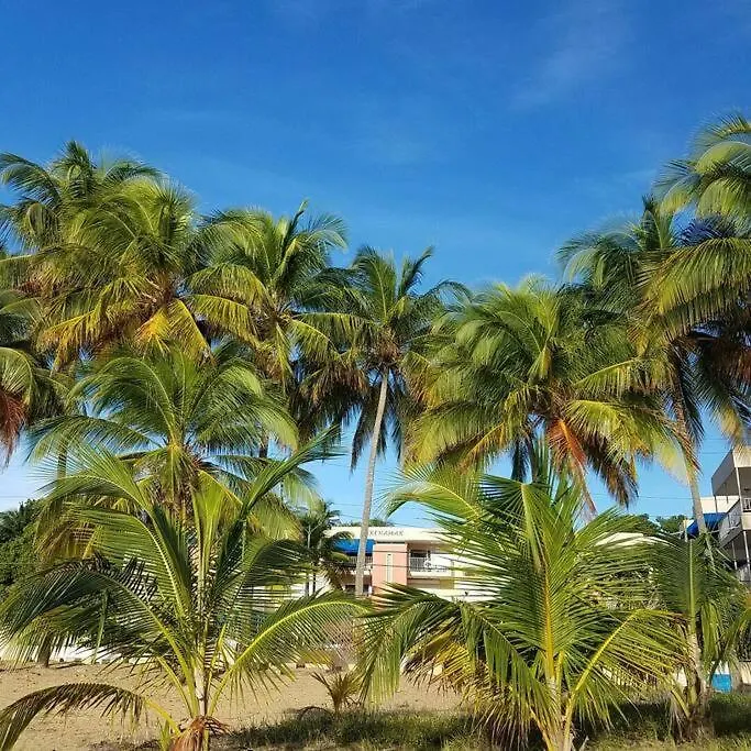 1St Floor, A/C Everywhere, Balcony With Beach View In Luquillo Puerto Rico